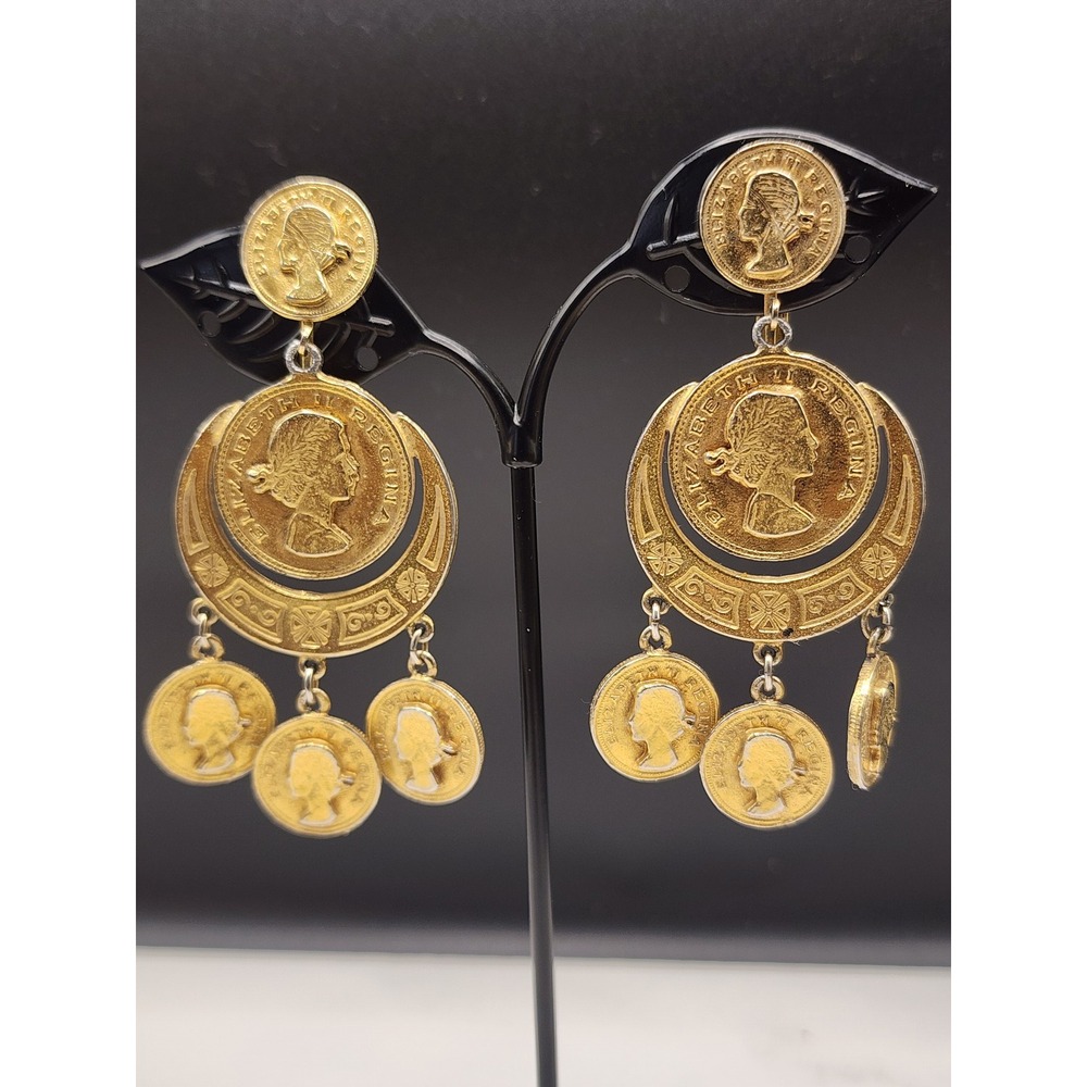 Vintage Gold Tone Elizabeth II Regina Coin Chandelier Clip On Earrings READ